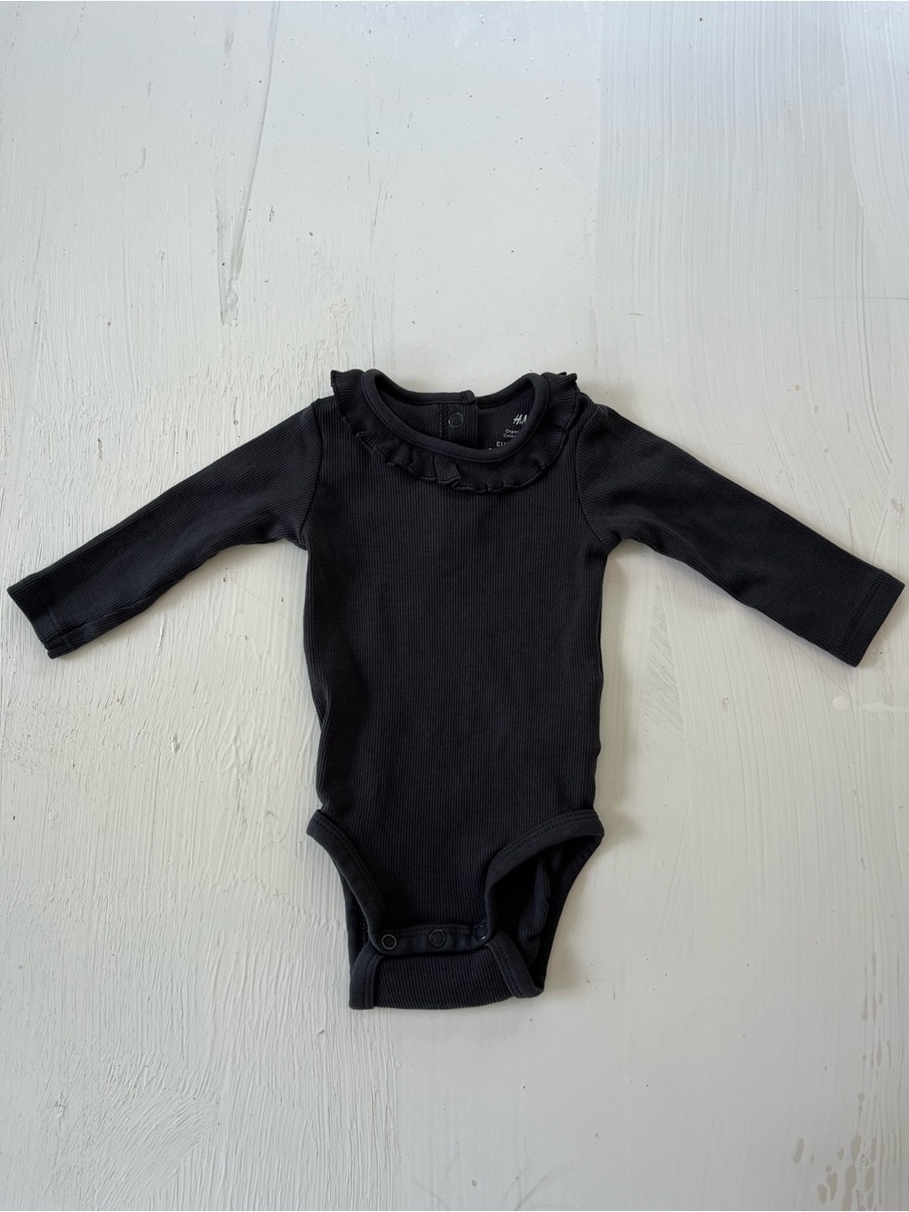 H&M Black Long-Sleeve Ruffle-Neck Baby Bodysuit Organic Cotton